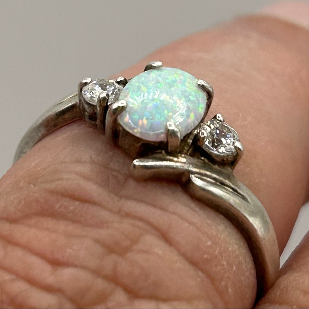 VTG Elegant Sterling Silver 'Colorful' Opal Ring w/ diamond stone accents SZ 10 - Picture 14 of 17